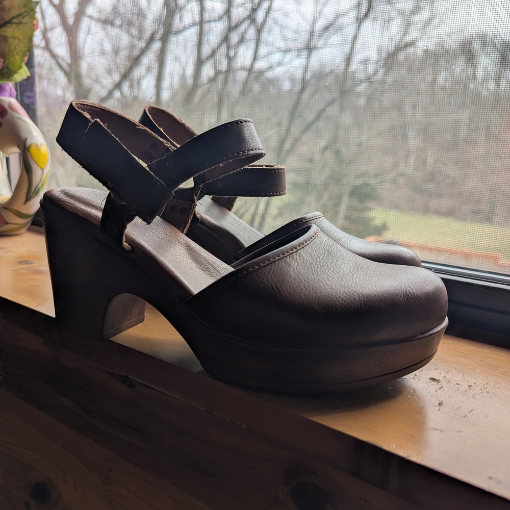 Brown Leather Women's Platform Sandals